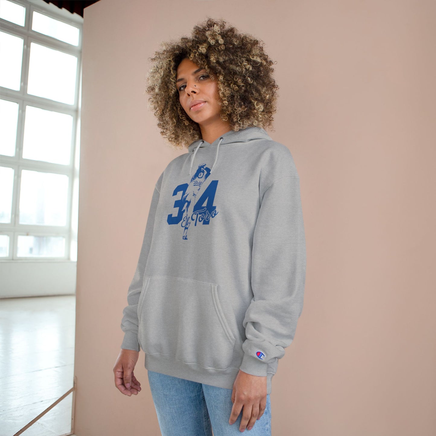 Unisex Fernando Valenzuela "El Toro" Stylish Champion Hoodie - Perfect for Dodger Fans